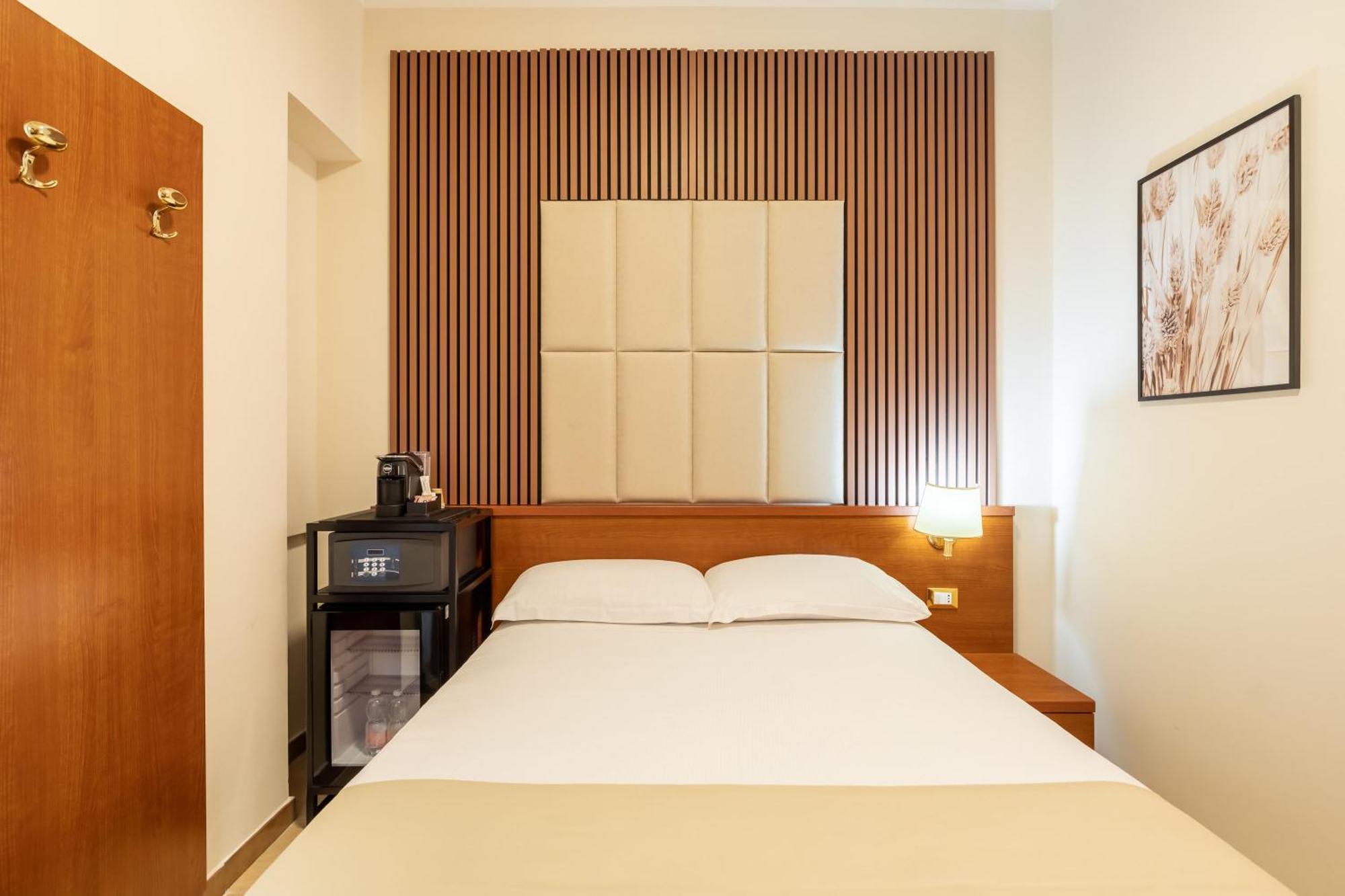 Albadomus Affittacamere O Guesthouse 로마 외부 사진